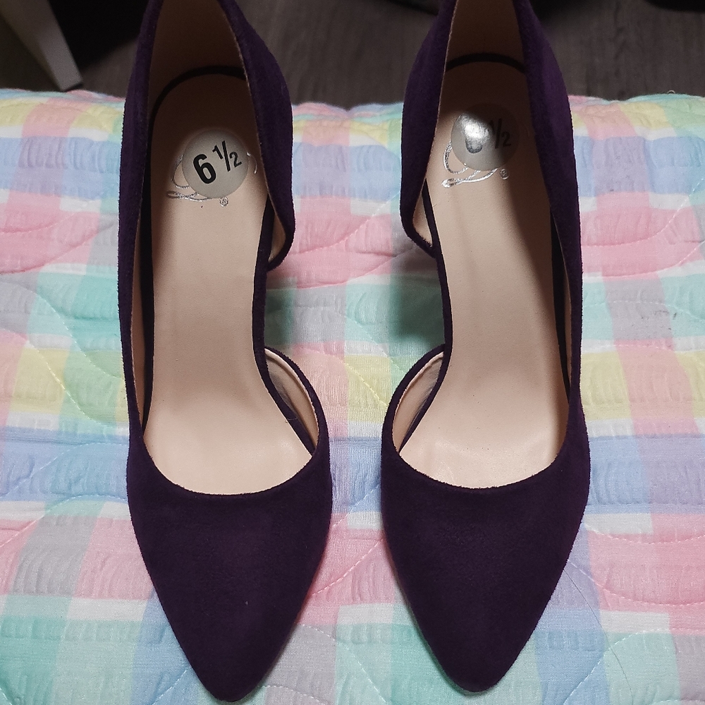 NEW purple suede qupid pumps heels 👠